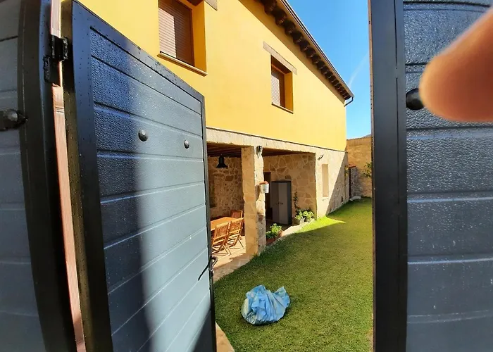 El Cano De Abajo Альдеануэва-дель-Камино